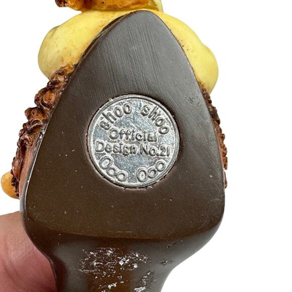 Willow Hall Shoo Shoo Figurine, Design No. 21, “Ooo Ooo” Monkey with Banana - Picture 9 of 9